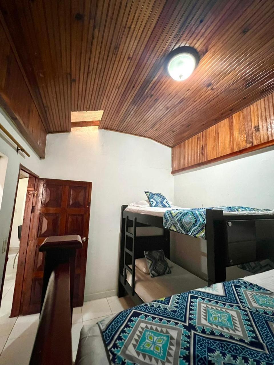 Manatwar * San Andrés